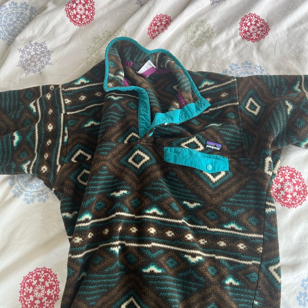 Patagonia fleece aztec print